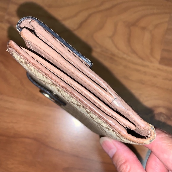 Authentic Gucci Diamanté Heart Long Flap Wallet - Picture 7 of 16